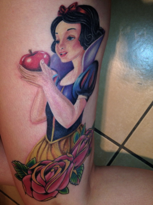 Tatouages Disney : qui a osé?  - Page 6 Tumblr_lxoqyw662Y1qg25aio1_500