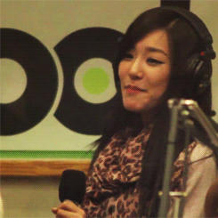 [FANYISM] [VER 9] Eye Smile(¯`'•.¸ Hoàng Mĩ Anh ¸.•'´¯) ♫ ♪ ♥ Tiffany Hwang ♫ ♪ ♥ Ngơ House - Page 3 Tumblr_lye3h7DZsz1qgraplo2_250