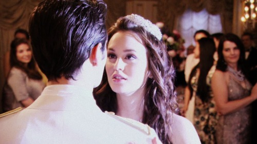 Gossip Girl - Page 32 Tumblr_lyq7dvrNfv1r3jdmuo1_500