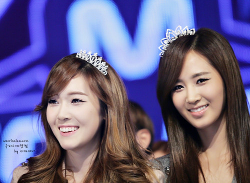 [ARTWORK][TR] YoonSic shop - Tìm ảnh tĩnh + động,Sign. B-set. Icon - Avazing  - Page 2 Tumblr_lyspew75Jf1qf1ngjo1_500