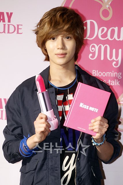 120229 SHINee @ Etude House Evento "Dear my lips-talk" Tumblr_m057ulh8KB1qff7woo1_500