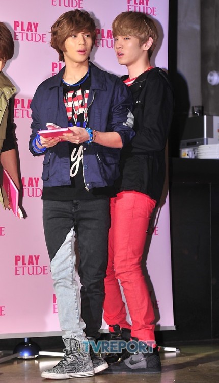 120229 SHINee @ Etude House Evento "Dear my lips-talk" Tumblr_m059jjqzyL1qff7woo1_500