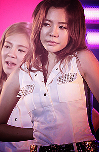 [SUNNYISM] ..:☼:..}> It's SUNSHINER <{..:☼:.. ~~=|HPBD AEGYO QUEEN |=~~ - Page 4 Tumblr_m13hyqPKbG1qhnbe0o9_250