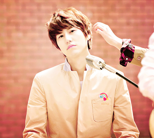 صور kyuhyun  اهداء الى المدير MAKUBEX Tumblr_m1nd4uSk2E1qi6f5wo2_500