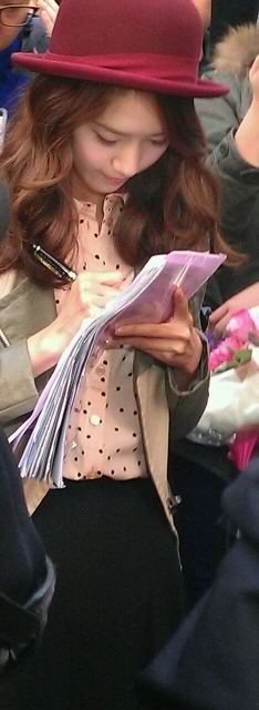 [PIC/VID][4/4/2012][UPDATE] Yoona @ Guerilla Star Date Tumblr_m1zpsmNRS11qkmmr4o6_500