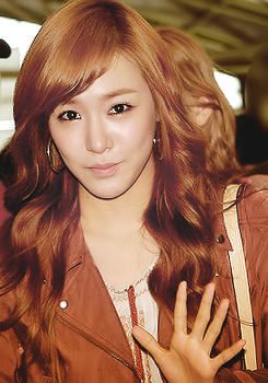 [FANYISM] [VER 9] Eye Smile(¯`'•.¸ Hoàng Mĩ Anh ¸.•'´¯) ♫ ♪ ♥ Tiffany Hwang ♫ ♪ ♥ Ngơ House - Page 2 Tumblr_m20lccIM8v1qie6hbo4_250