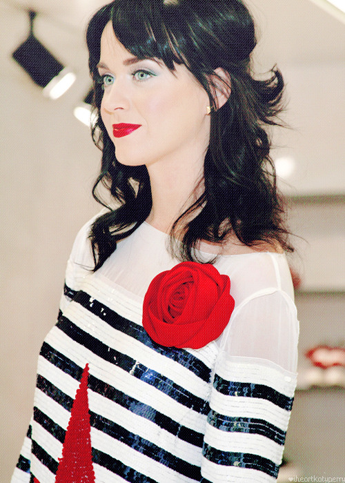 Katy Perry - Page 30 Tumblr_m2g43yv3Hi1qzbagvo1_500