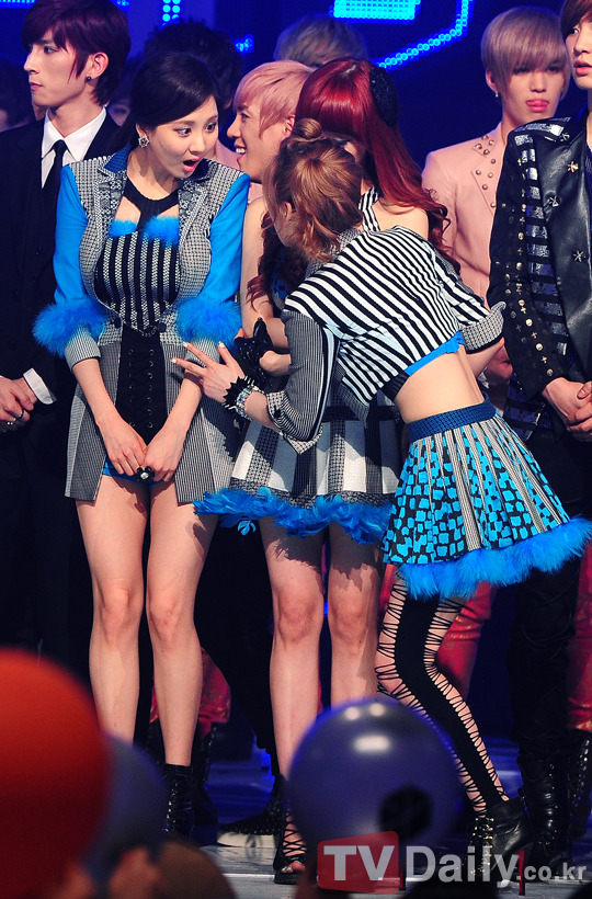 Girls' Generation| F.C , '3  - صفحة 3 Tumblr_m3g12jnQH11rs68xto1_1280