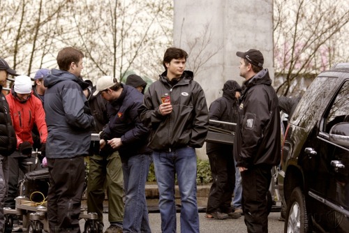 Smallville Behind the Scenes - Página 6 Tumblr_m3ueenONsh1qf79hwo1_500