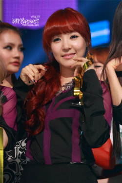 [PICS/GIFS][Update]Topic update red hair of TIFFANY Tumblr_m3wkv2pxXL1r9p9hko2_250