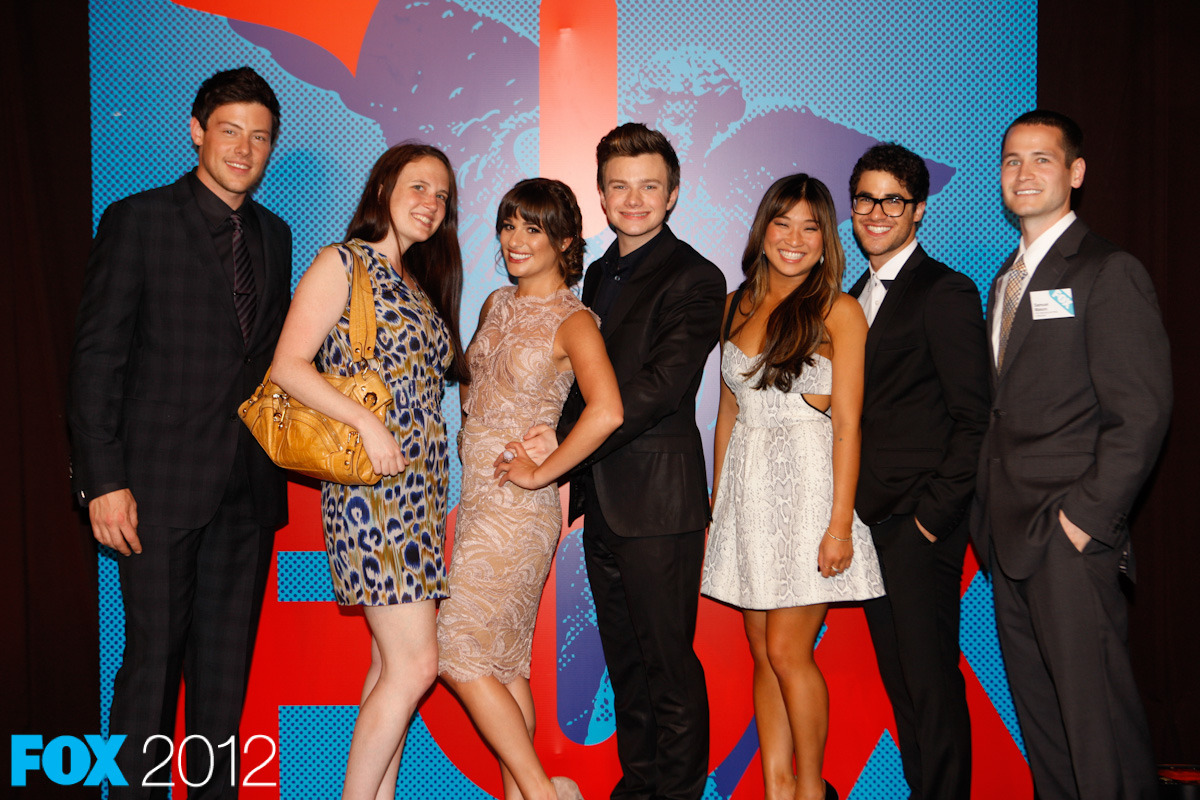 Glee Cast - Fox Upfronts 2012 Photobooth Tumblr_m48ixvMh4R1r1v397o4_1280