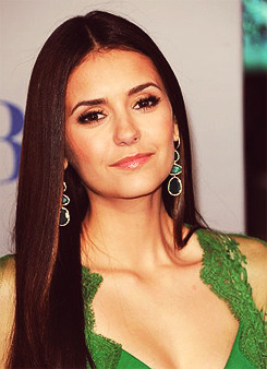 Nina Dobrev Tumblr_m49fmlbbpU1ql3n7so3_250