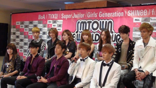 SM Town LA 2012 Tumblr_m4cn8bx9tX1qhcznwo2_500