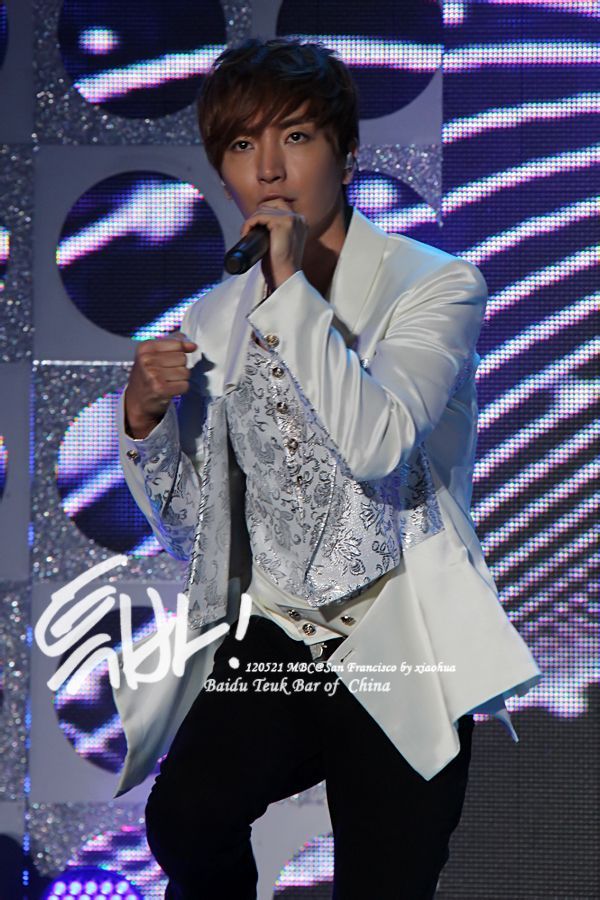 120522 Google Concert - The MBC Korean Music Wave concert Tumblr_m4l271nHXd1r4jurio2_1280