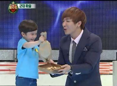 [CAP]120526 Star King Leeteuk Tumblr_m4mmafSLgF1rtct7co3_400