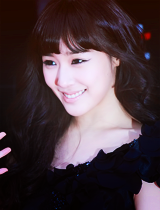 [PICS][30-05-2012] Tiffany's black hair Tumblr_m4oe3zjFgj1qj4we3o6_250