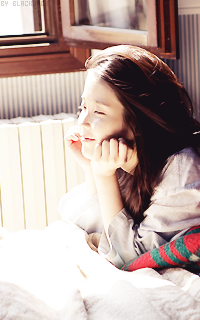 LEE JI EUN - IU  Tumblr_m4pdiyWyzn1rsx2zzo6_250