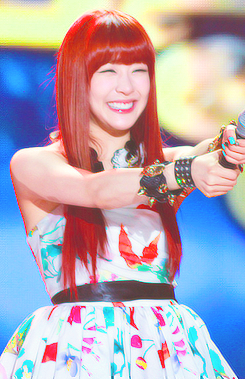 [PICS+GIFS]♥Tiffany Hwang♥♥Liên tục cập nhật♥ Tumblr_m4z7ctsUSS1roykm3o1_250