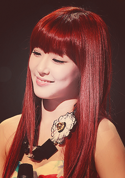 [FANYISM] [VER 7] Eye Smile(¯`'•.¸ Hoàng Mĩ Anh ¸.•'´¯) ♫ ♪ ♥ Tiffany Hwang ♫ ♪ ♥ Ngơ House - Page 30 Tumblr_m51t8yEZeN1qkrqqjo4_r1_250