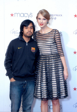 Taylor Swift Tumblr_m5d5z1Sem31qlha6bo1_250