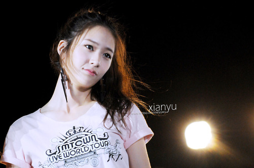 [PICS || 120609] Krystal @ SMTOWN in Taiwan 2012 Tumblr_m5e0glcP671qjnoe5o1_500