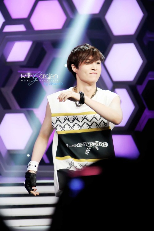 [OTHER] Lay @ Happy Camp Tumblr_m5gbk1foRK1rt7tryo2_500