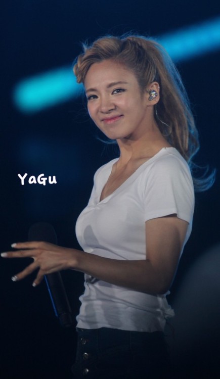  [HYOISM] Hyo's Lovers, Love Dancing Queen? Hyohunnie Family - Page 17 Tumblr_m5iutxto531qgfkiuo1_500