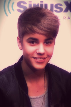 Justin Bieber. Tumblr_m5nz8zEy7f1rt6ehso1_250