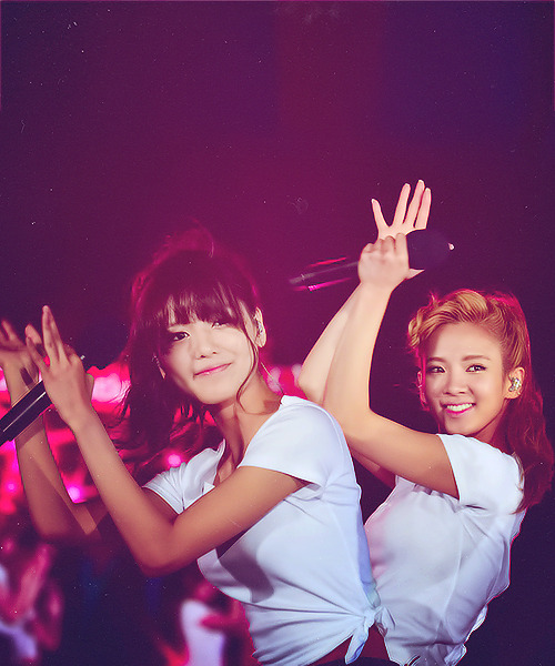 Hyoyeon + Sooyoung = Hyoyoung Tumblr_m5q6bi8zYE1qgblfno1_500