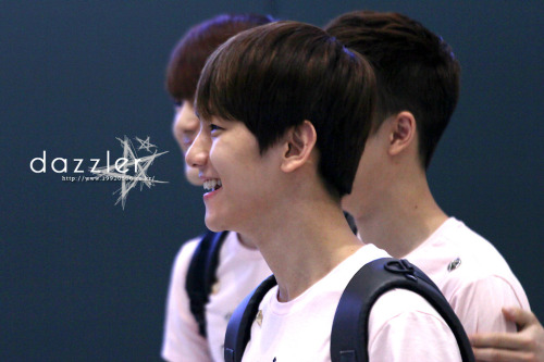 [OTHER] Baek Hyun @ Incheon Airport Tumblr_m5wrh0cg8U1rttnngo1_500