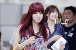 [PICS][GIFS]Update hình ảnh Tiffany’s red hair  Tumblr_m62ogfdSYW1rx2ujzo2_250