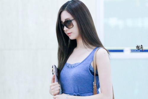 [SNSD][TỔNG HỢP] SNSD @airport Tumblr_m64ai7NkEe1r4bdxzo3_500