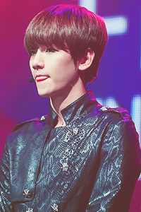 [OTHER] Baek Hyun in London Tumblr_m66vueyHGK1r315cio5_250