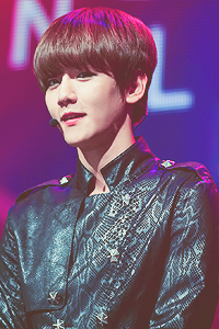 [OTHER] Baek Hyun in London Tumblr_m66vueyHGK1r315cio7_250