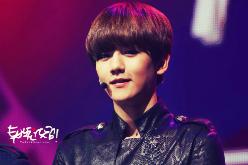 [OTHER] Baek Hyun in London Tumblr_m6744fyQKr1r60lgwo2_500