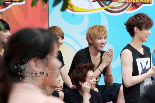 [FANTAKEN] Lay @ Quan Li Yi Fu Recording Tumblr_m67bqss71k1rtbnipo1_500