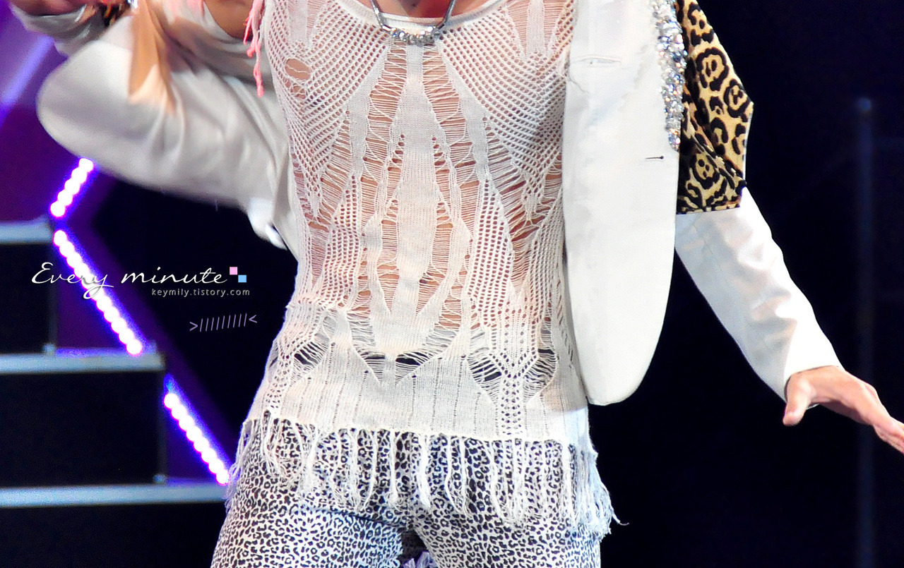 120702 Jonghyun  @ K-pop Nation Concert  Macau 2012 Tumblr_m6lctvlTEE1r36tcgo1_r1_1280