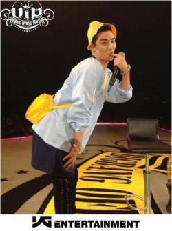 [GTV][Photos] Học sinh tiểu học Seungri Tumblr_m6p1ucJIqv1qjyoa0o3_250