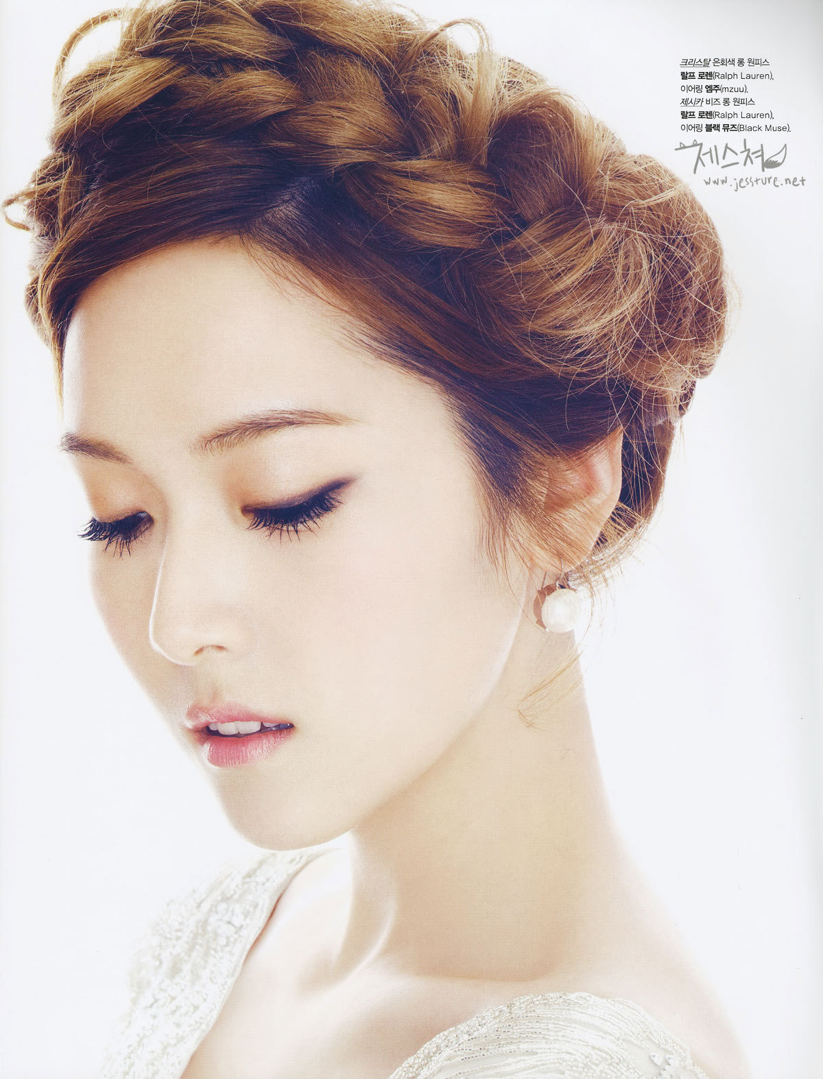 {Pics} Jessica @ Marie Claire Magazine "Hermanas Jung" Tumblr_m6ucxh01tA1r9p9hko2_1280