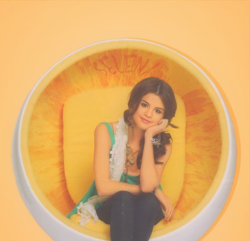 Selena Gomez[5] - Page 11 Tumblr_m76n10y41F1r1uoo2o1_500