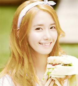 YOONA RUBIA! Tumblr_m7p3q1AVWE1r997pso1_250