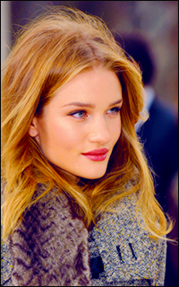 Rosie Huntington Whiteley Tumblr_m7wj8aqC201rc7g1lo1_250