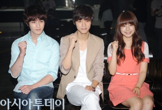 Minhyuk, Jonghyun من cnblue والفنانة المنفردة JUNIEL يدعمون AOA  Tumblr_m7yk8zEWYJ1r13wbbo4_1280