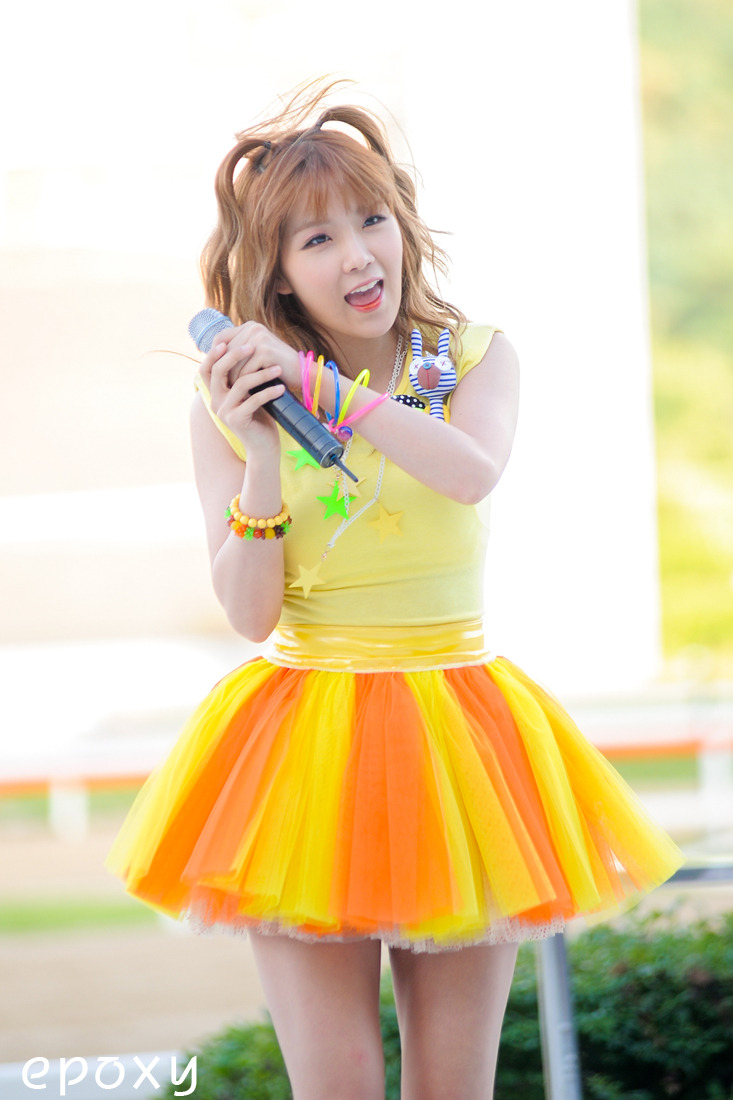 { 120730 / fantaken } Rainbow Pixie @ 2012 Hot Summer Dream Festival Tumblr_m80wdxA8xk1r9sfiao7_1280