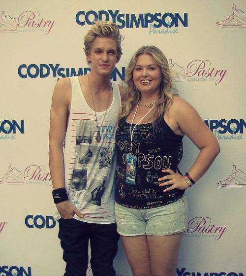 Cody Simpson.[2] - Page 19 Tumblr_m827sfUOwp1qhiqaoo1_500