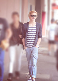 Cody Simpson.[2] - Page 12 Tumblr_m83zjyjs3D1qjw5cyo2_250