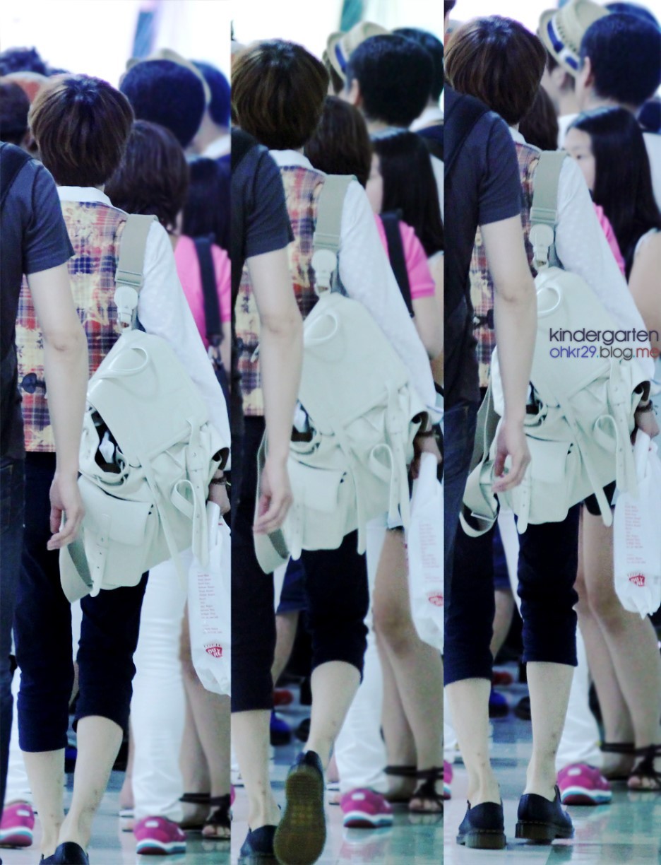 120803 Taemin @ Gimpo Airport Tumblr_m86kj0Ya2B1qdtvhxo6_1280