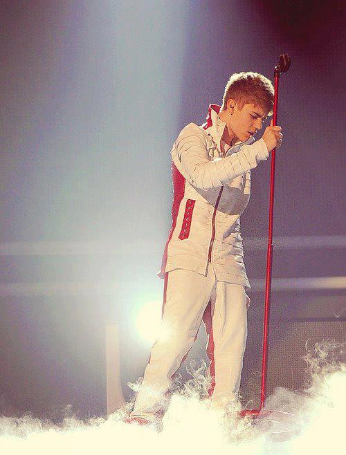 Justin Bieber [2] - Page 40 Tumblr_m86wgxtt1x1rc1qnto1_500