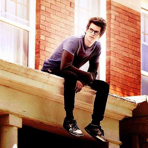 Peter Parker // Andrew Garfield Tumblr_m8993qwz7W1r3ym1eo4_500