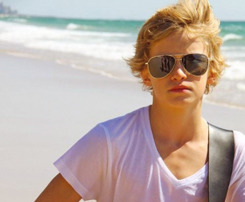 Cody Simpson. - Page 18 Tumblr_m8bdomhp6C1qkblqao5_250